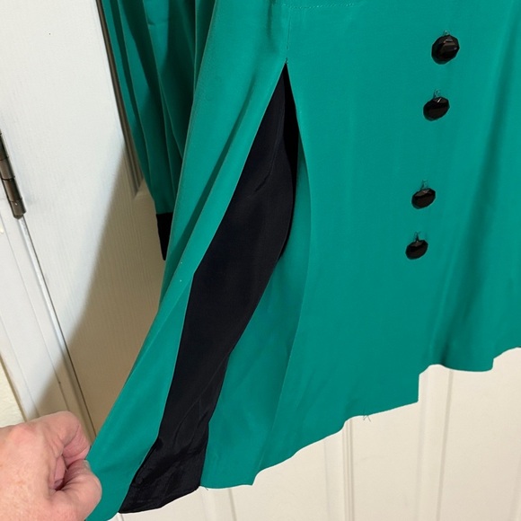 Vintage Made in the USA Motherhood Green Maternity Top with Black Accents Medium - Picture 4 of 11